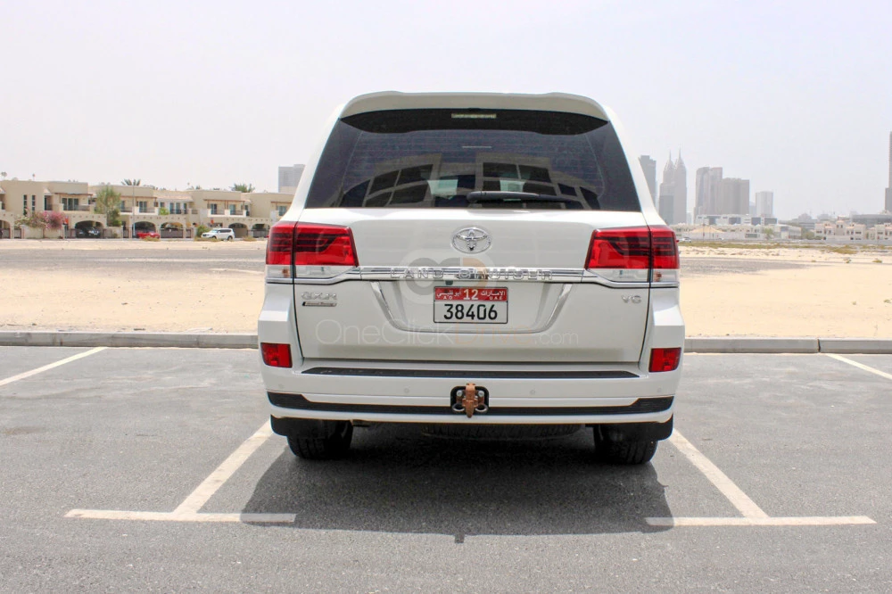 White Toyota Land Cruiser GXR V6 2020 for rent in Abu Dhabi 8